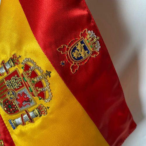 Bandera de sobremesa bordada