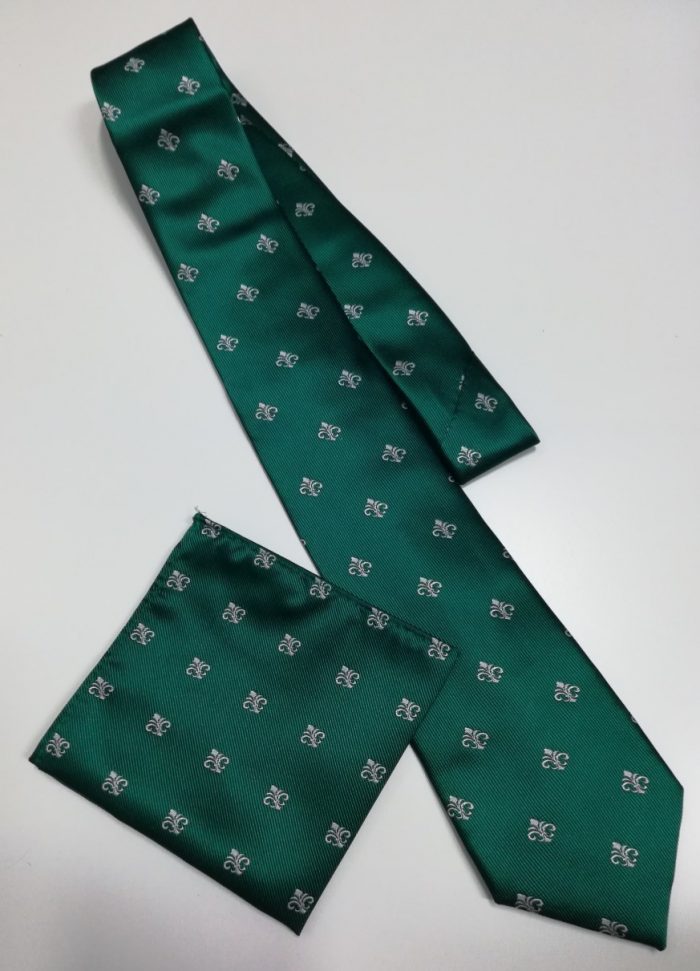 Corbata con flor de lis, sin pañuelo