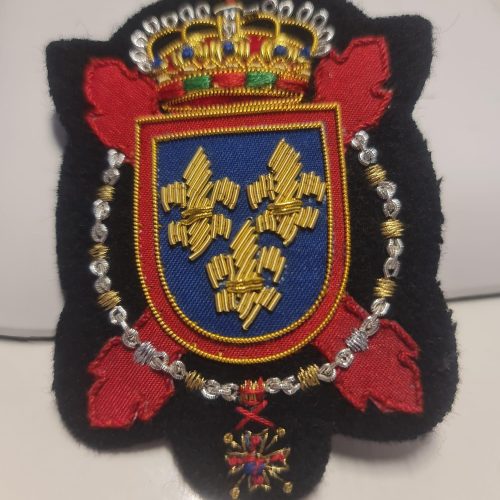 Escudo para chaqueta con sujeción doble PIN