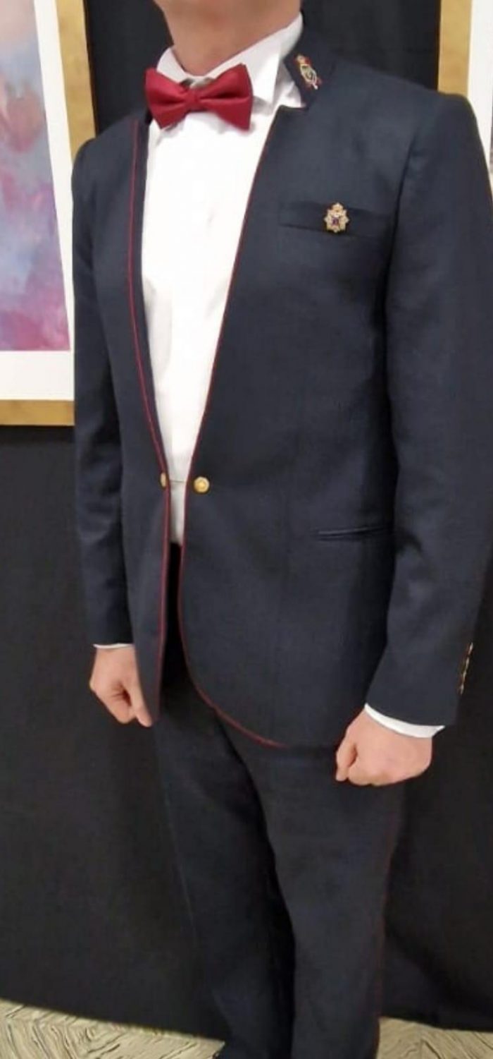 Traje Oficial de GALA para afiliados HNME  Este producto se paga directamente al fabricante por transferencia bancaria al número de cuenta ES6120801205973040024356