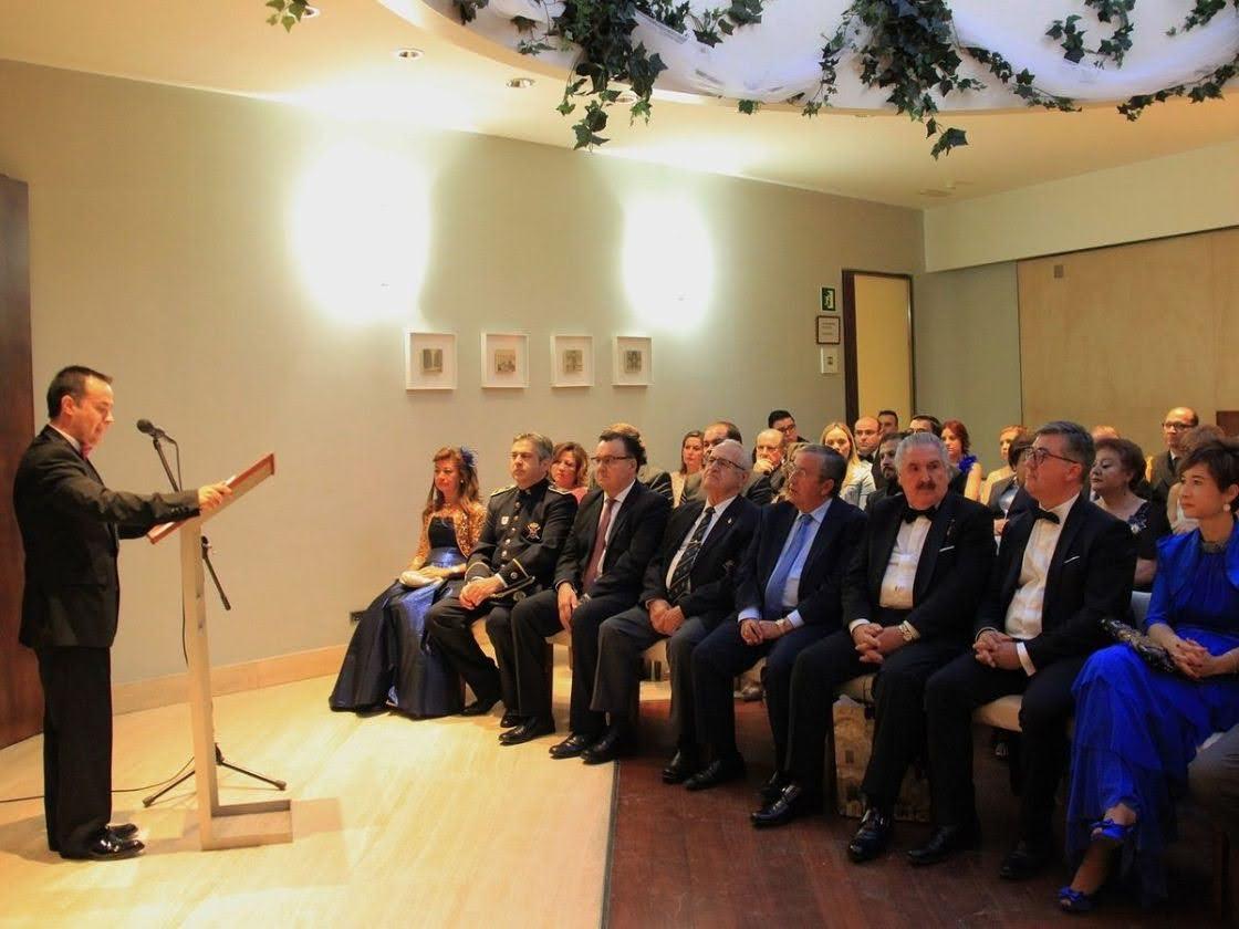 Entrega de las primeras Grandes Cruces a la Lealtad Monárquica